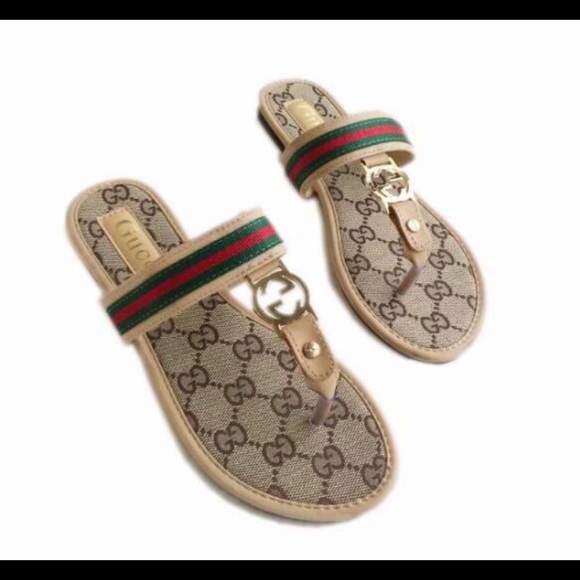 clothes & shoes - Picture 6 of 6